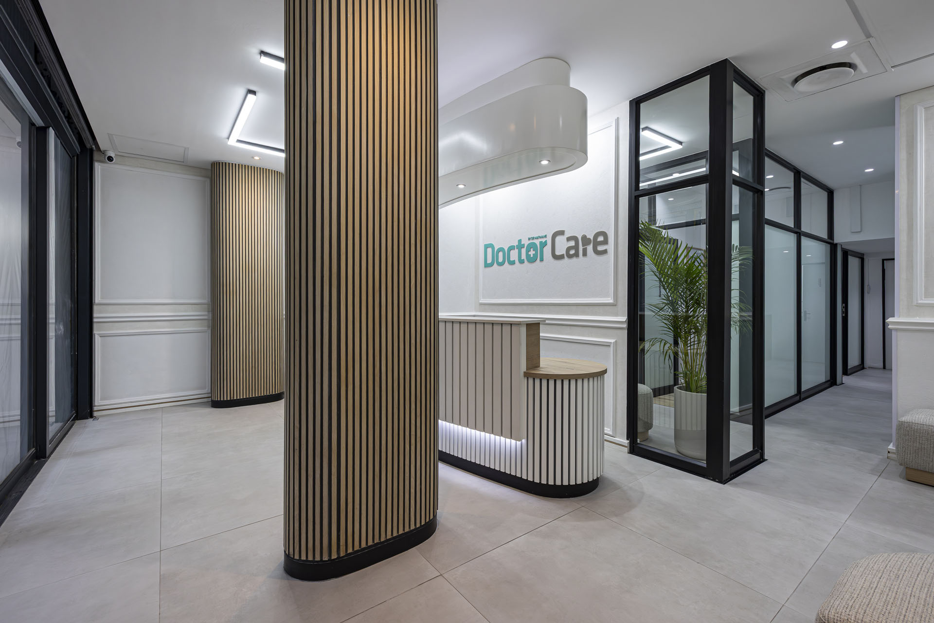 Doctor Care Medical Center front reception